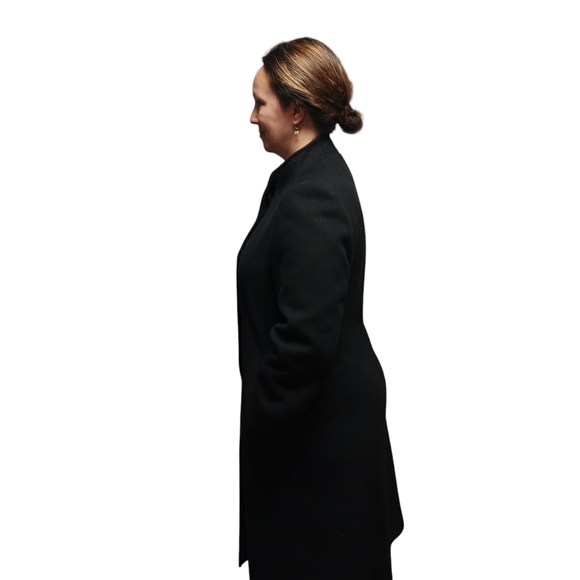 Vintage 100% virgin wool black mid calf length dress coat. - Picture 9 of 10